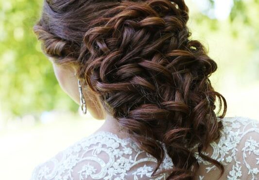 What Is The ‘Wedding Chop’ Trend? Everything You Need to Know About This Viral Bridal Beauty Trend
